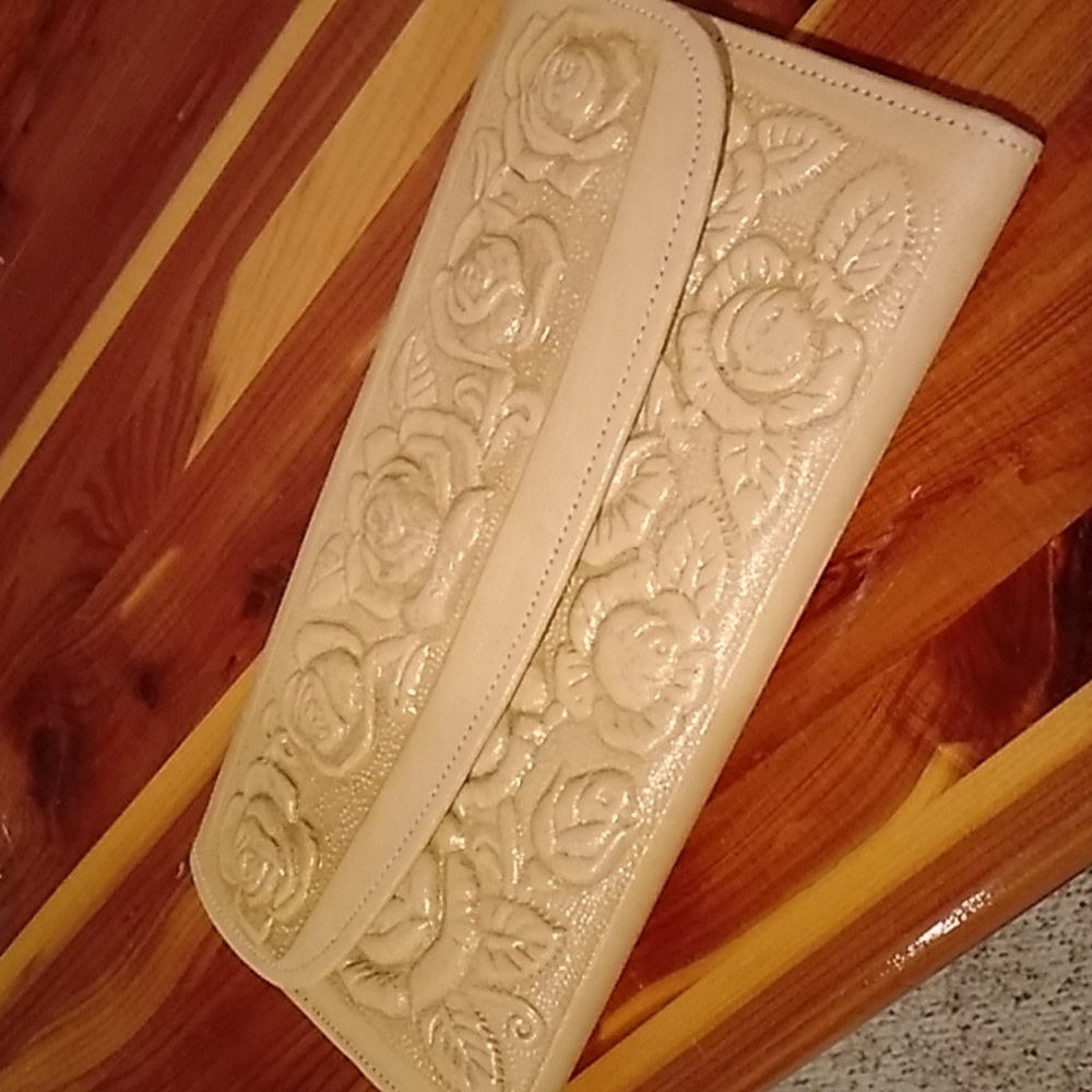 Rose wallet